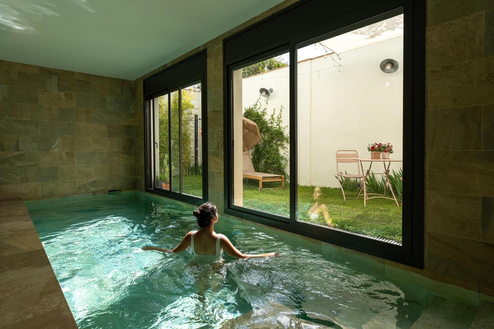 菲格拉斯Loft Con Piscina Climatizada De Agua Salada Y Parking En El Centro De Figueres公寓 外观 照片