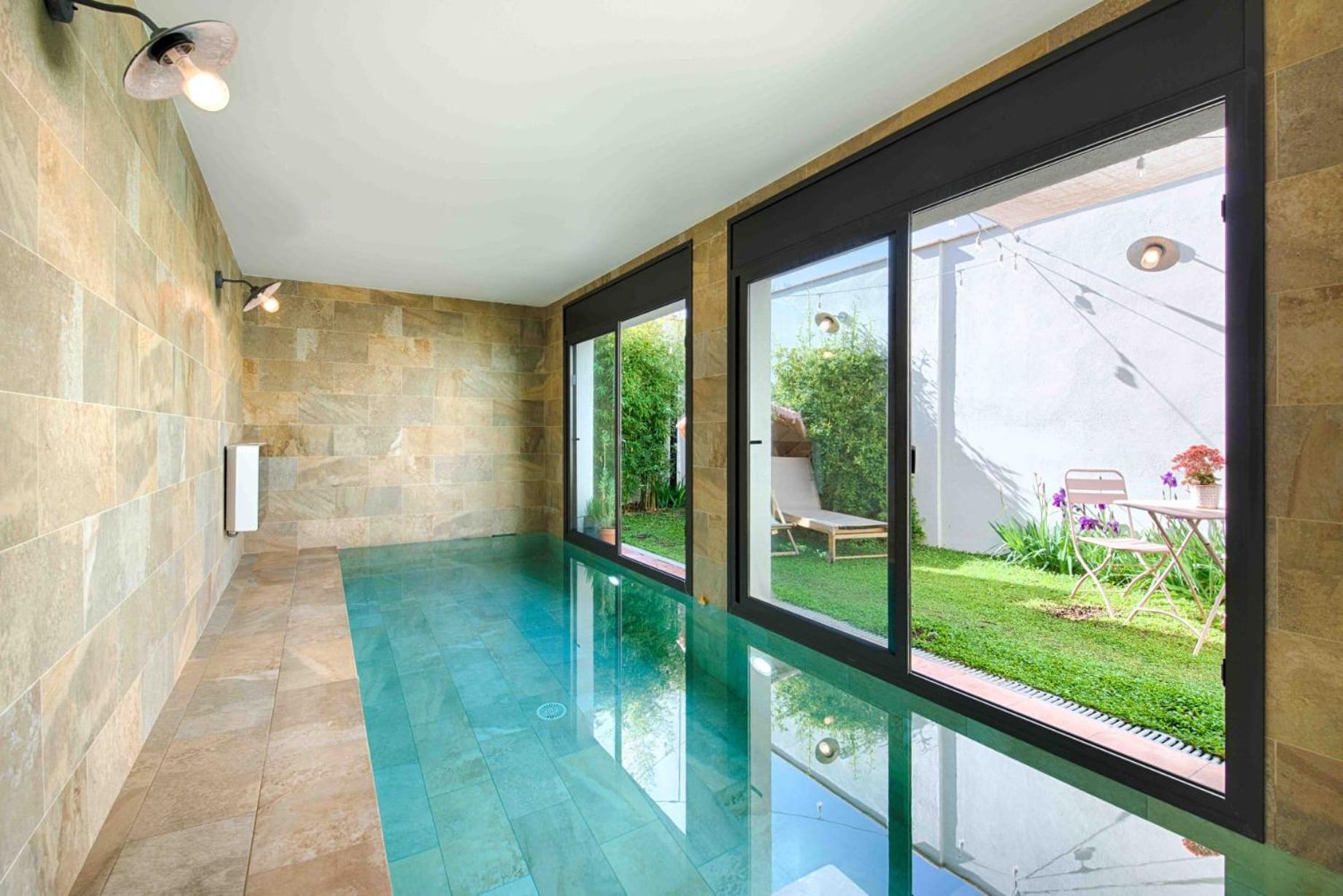 菲格拉斯Loft Con Piscina Climatizada De Agua Salada Y Parking En El Centro De Figueres公寓 外观 照片