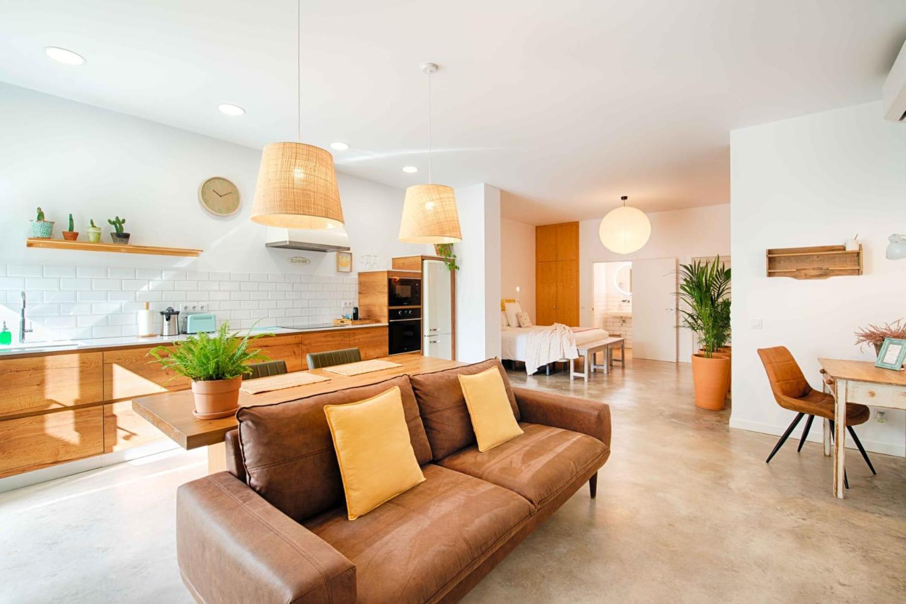 菲格拉斯Loft Con Piscina Climatizada De Agua Salada Y Parking En El Centro De Figueres公寓 外观 照片